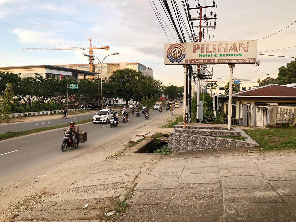 Hotel Pilihan Sorong Buitenkant foto