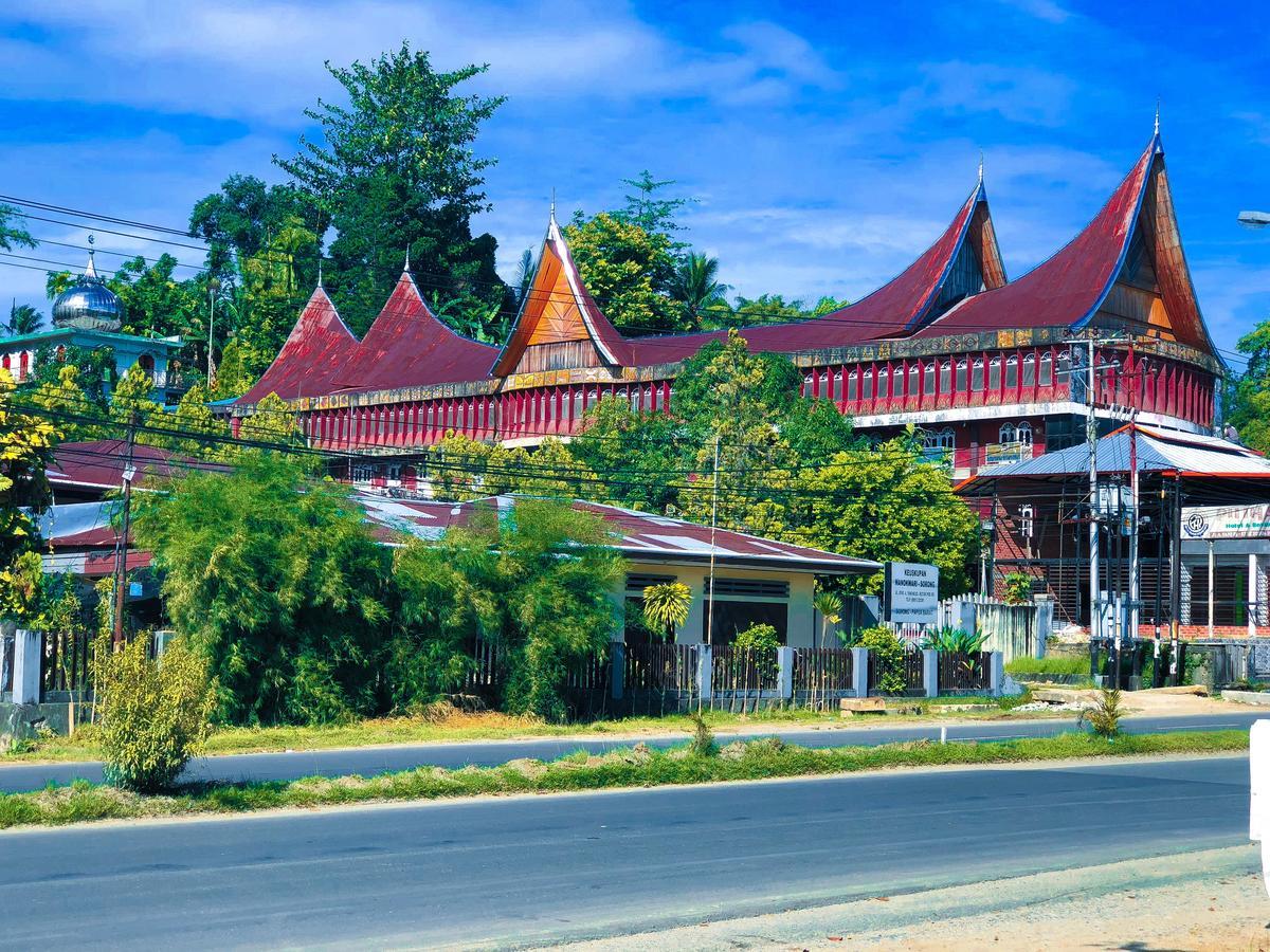 Hotel Pilihan Sorong Buitenkant foto